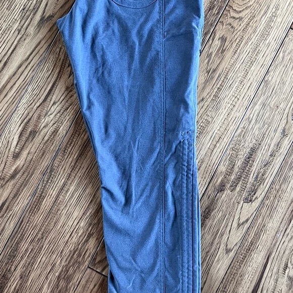 Kuhl woman’s hiking pants size 8 - Picture 3 of 9